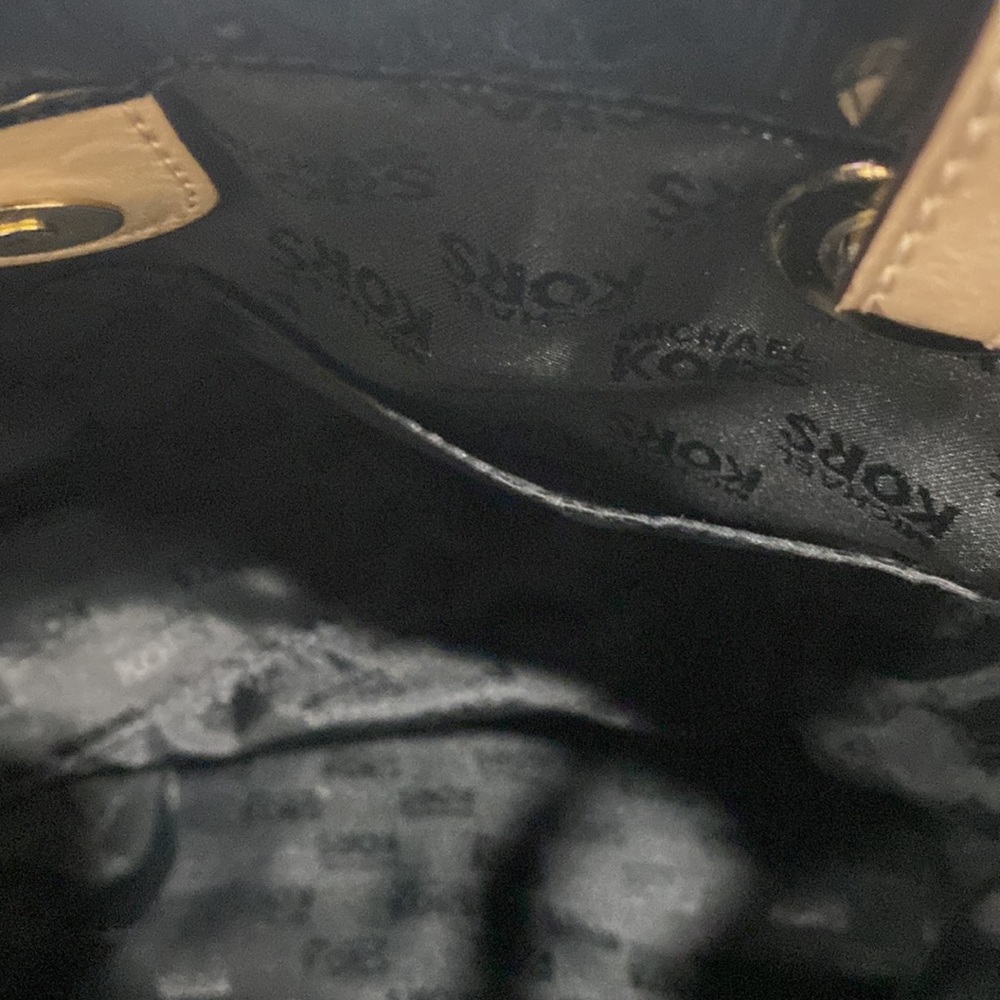 Michael Kors Purse - Picture 4 of 9
